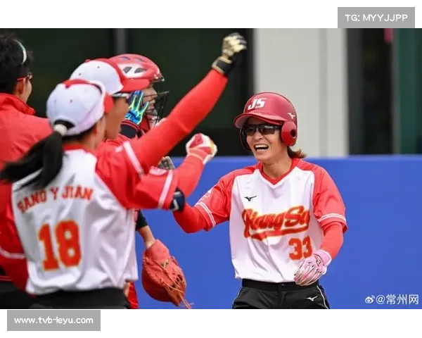江苏队12-4击败陕西队，夺得2025年全国女子垒球冠军杯赛冠军